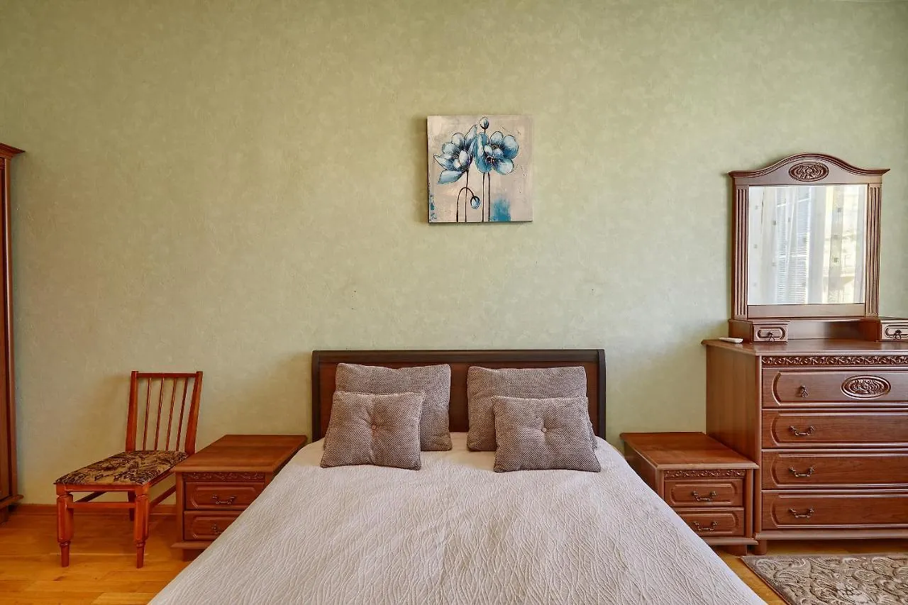 קייב Apartment Near Lva Tolstoho Square